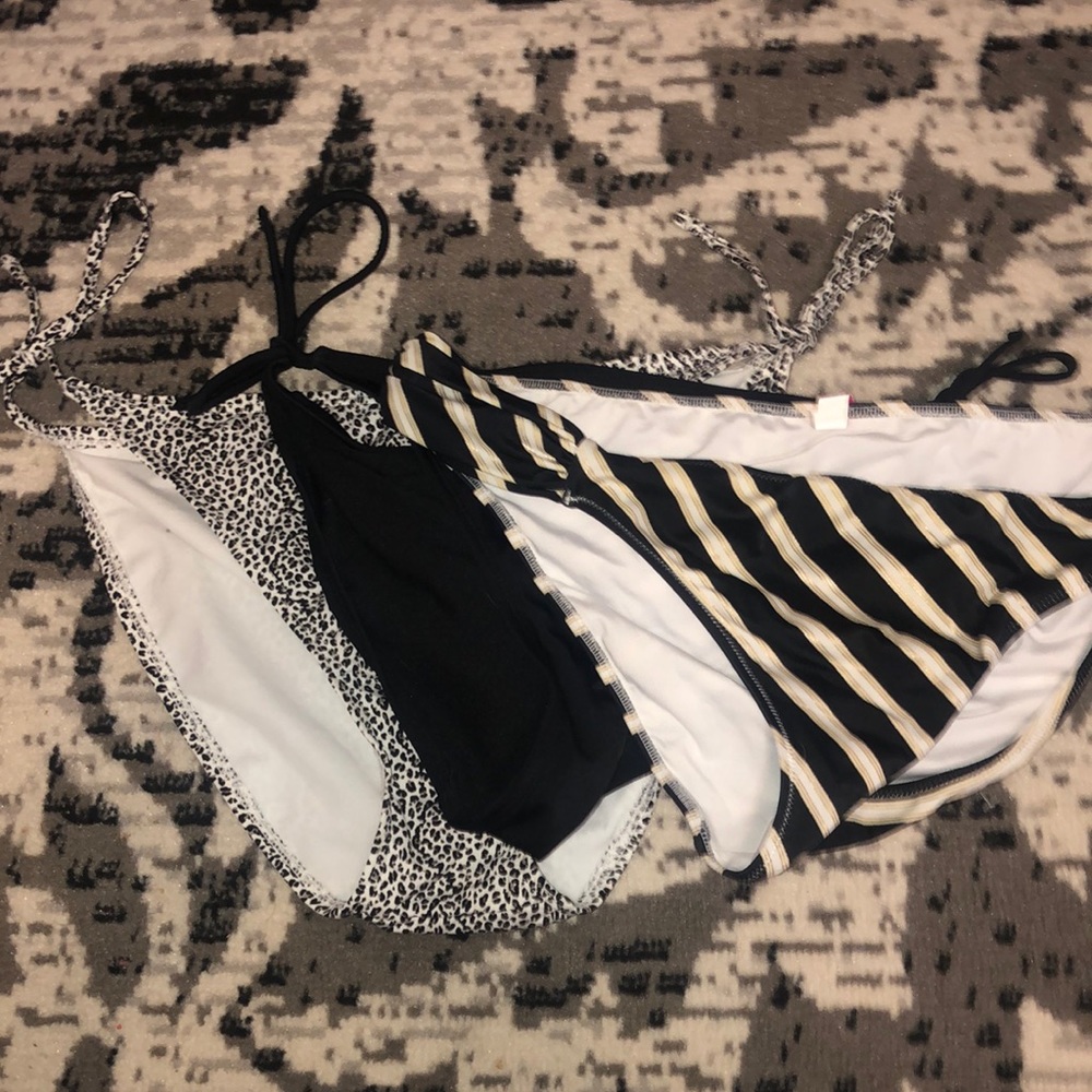 Swimsuit bottoms